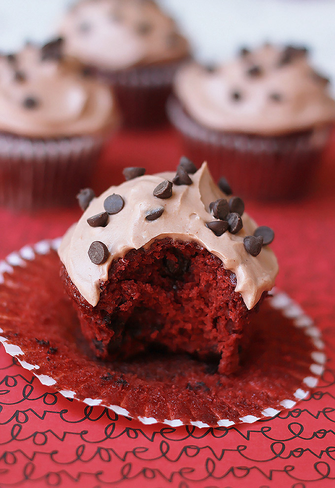 Big-Bite-Vegan-Red-Velvet-CCCupcakes.2