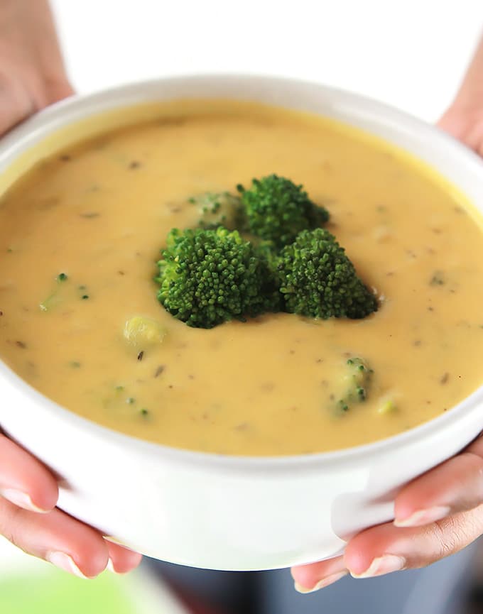 Whether you like it hearty or smooth and creamy these 10 Delicious Vegetarian and Vegan Soups are the prefect fix for warming you when you are chilled to the bone.