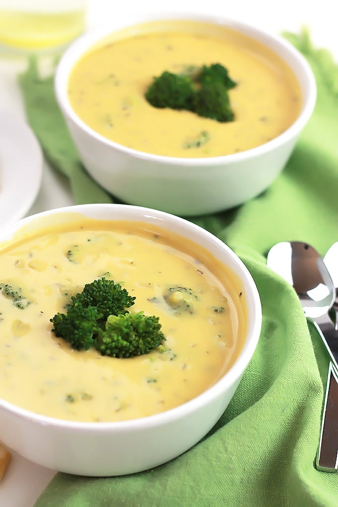 Vegan Un-Cheesy Potato Broccoli Soup with crackers on the side.