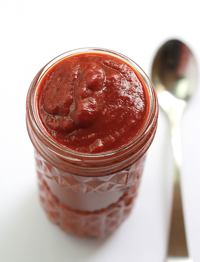 Thick, tangy and sweet with a little bit of smoky is the best way to describe this Homemade Vegan Barbeque Sauce, and just in time for the upcoming grilling season.