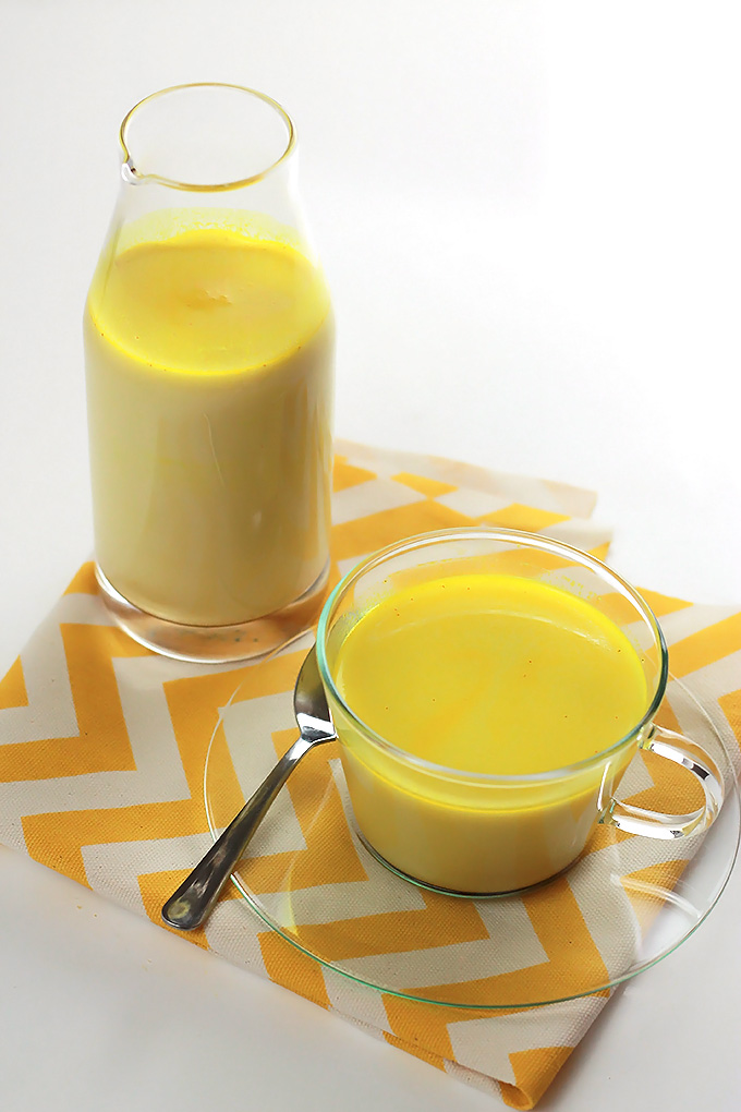 Healing Turmeric Golden Juice - A healthy anti-inflammatory drink your body deserves.