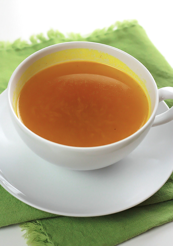 Healing Turmeric Golden Juice - A healthy anti-inflammatory drink your body deserves.