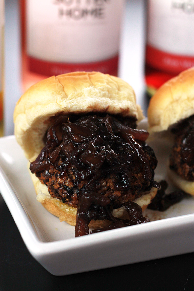 Veggie Sliders with Balsamic Caramelized Onions served with Sutter Home Moscato Blends, making summer entertaining fun.