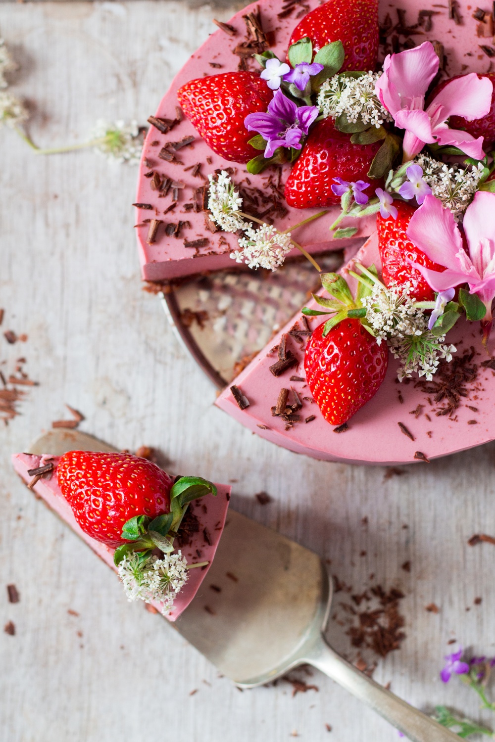 12 Must-Try Strawberry Recipes filled with mouth-watering Strawberry goodness to help you celebrate summer.