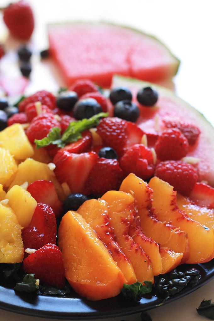 Follow @kalejunkie for more! ULTIMATE FRUIT SALAD! Fruit salads are my  favorite for any bbq—but THIS fruit salad is the best. For one, we don't  have any bananas in here, which—in my