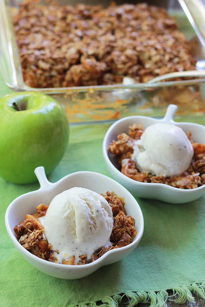 Gluten-Free Pumpkin Apple Crisp - Sliced and diced Granny Smith apples tossed in a pumpkin molasses mixture, topped with a lightly sweetened crumb topping. A new take on an old fall classic.