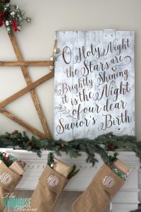 Welcome to Pretty Pintastic Party #134 and my feature pick of the week. It's hard to believe we are in the final week of 2016, where has the time gone? I'm excited about my feature pick this week, it's a holiday project I found over at The Turquoise Home, a DIY Christmas Lettered Pallet Sign