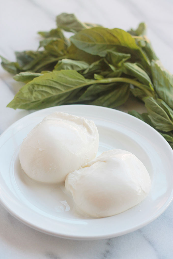 No mess, no fuss One-Pot Pasta with Burrata, uncomplicated and simply delicious.