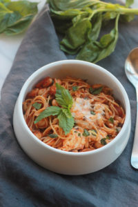 No mess, no fuss one pot pasta with Burrata, uncomplicated and simply delicious.