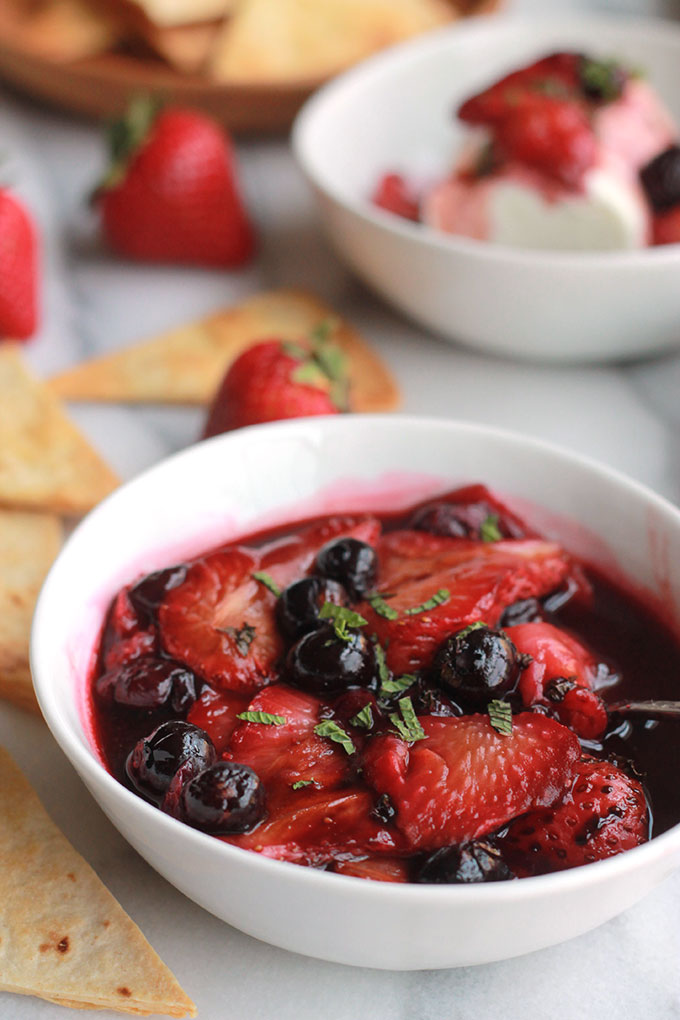Easy Roasted Berry Mint Compote - Super easy, fruity and delicious! It's perfect for breakfast toppings, snacks, desserts and so much more.