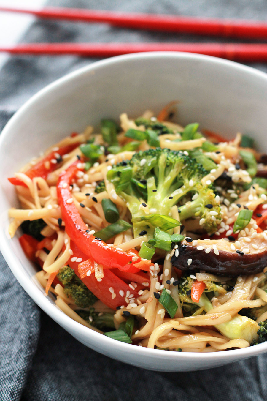 Bowl of tasty Spicy Teriyaki Ramen with Sriracha.