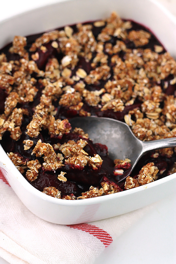 Sweet, tart and no oven needed for this beautiful No Bake Blueberry Plum Crumble.